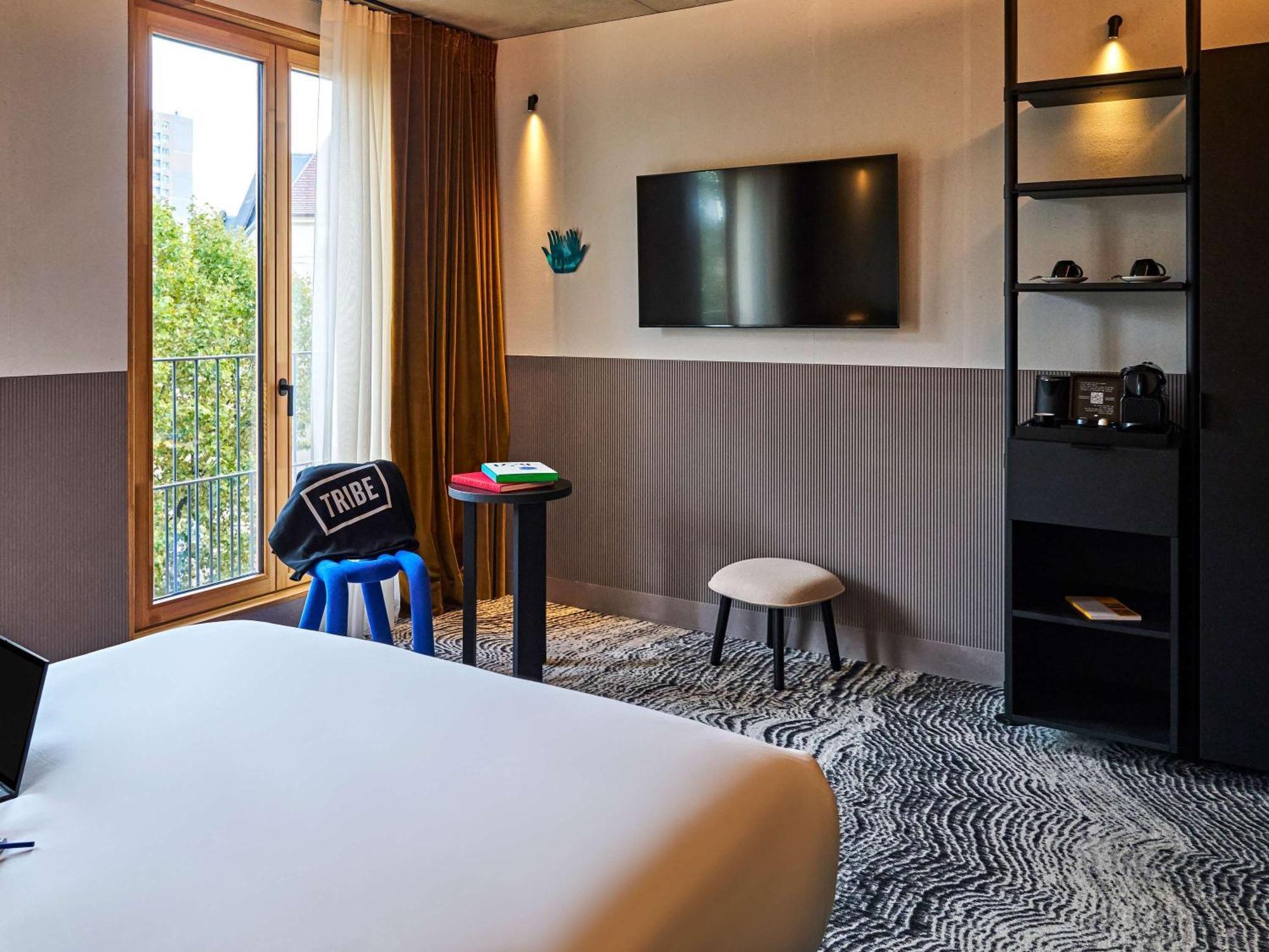 Tribe Paris Clichy Hotel Екстериор снимка