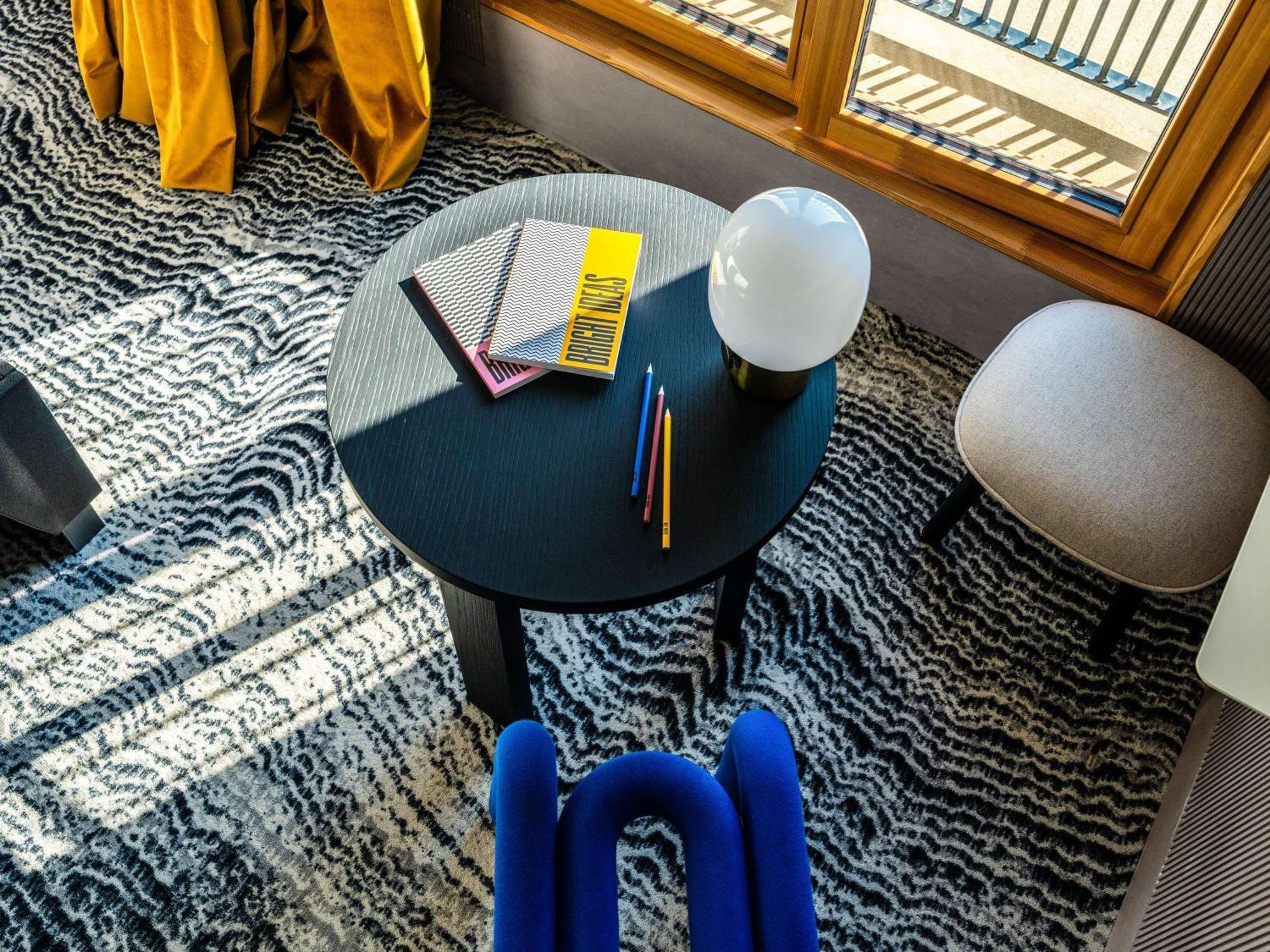 Tribe Paris Clichy Hotel Екстериор снимка