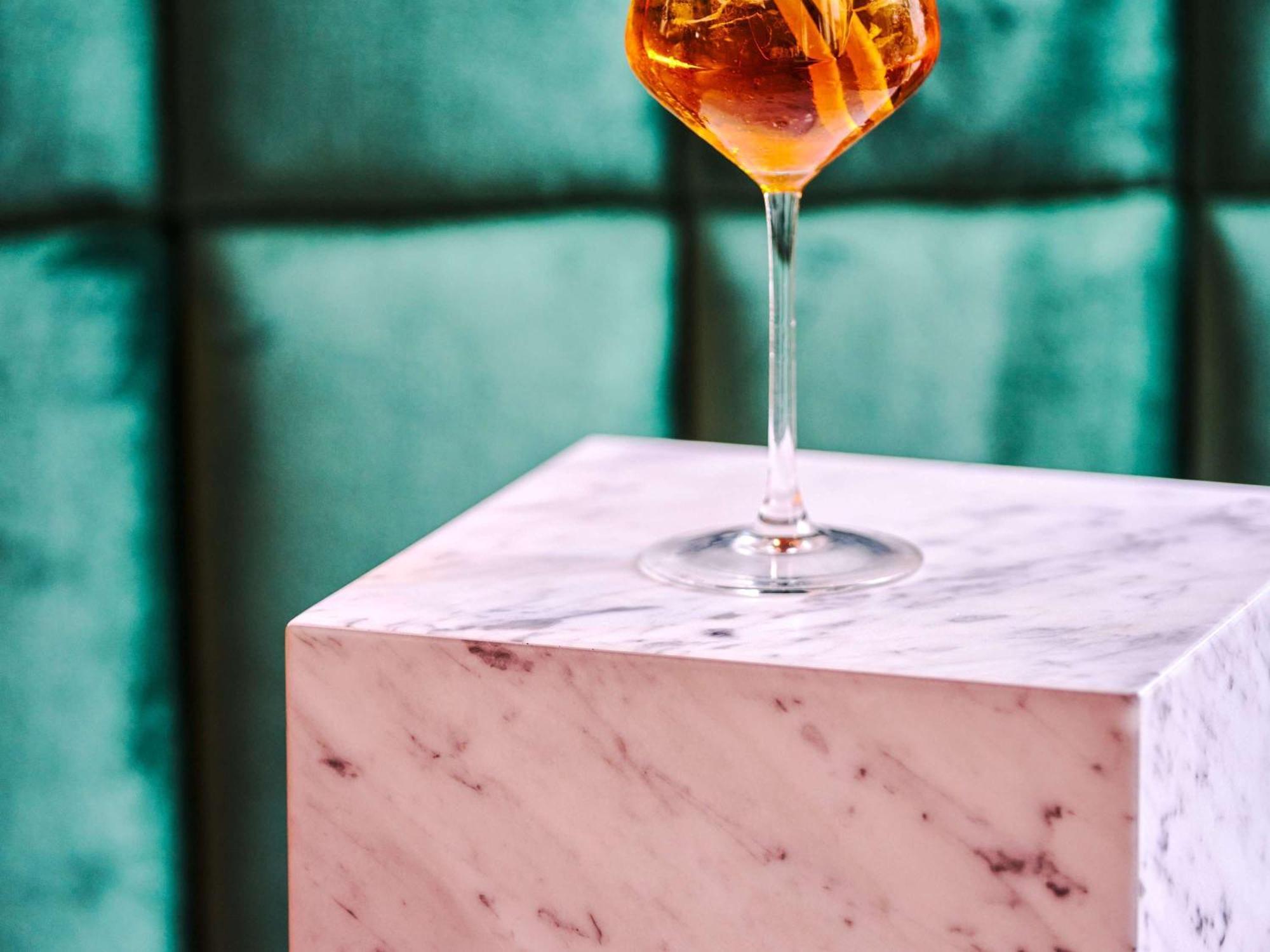 Tribe Paris Clichy Hotel Екстериор снимка