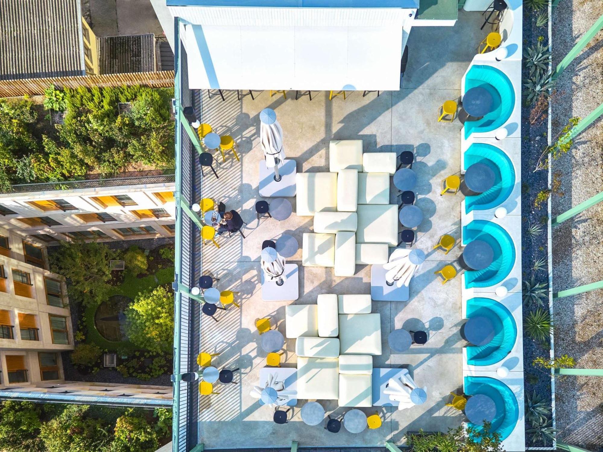 Tribe Paris Clichy Hotel Екстериор снимка